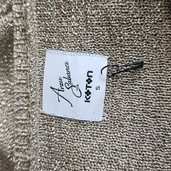 Arzu Sabanci for KOTON Off the shoulder metallic knit - Picture 6 of 7